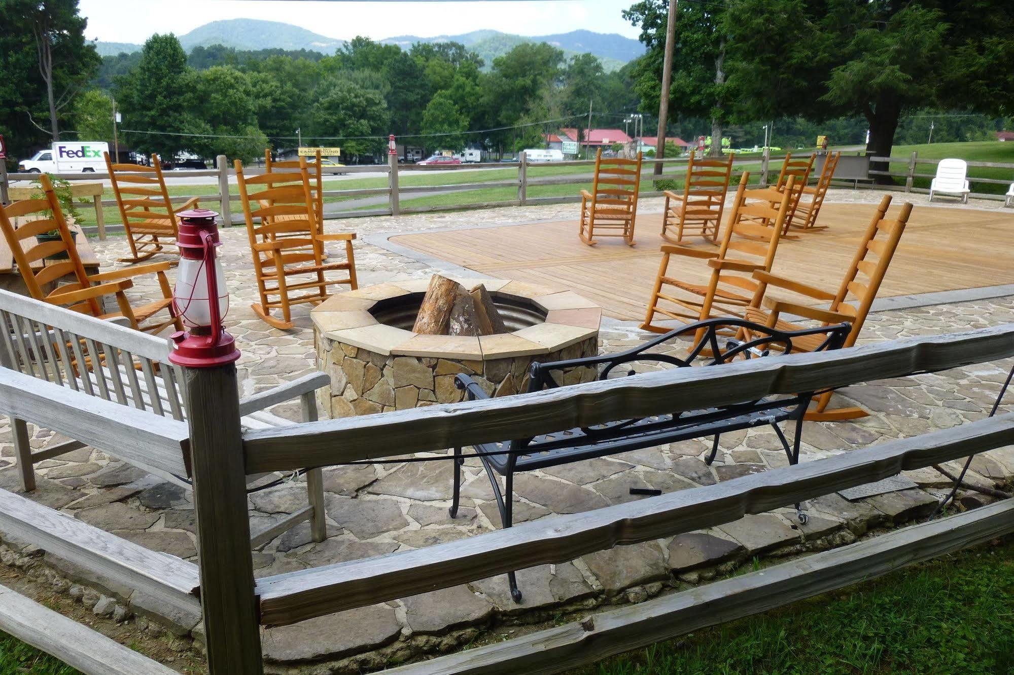 Townsend Gateway Inn Esterno foto